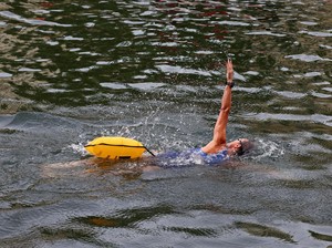 Setelah 100 Tahun, Sungai Seine Akhirnya Dibuka Lagi untuk Berenang