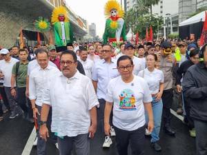 Video: Kemeriahan Festival Jakarta Dalam Warna di Bundaran HI