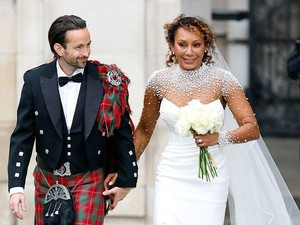 Mel B Menikah Ke-3 Kali, Hanya Satu Anggota Spice Girls yang Hadir
