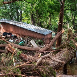 120 Orang Tewas Dihantam Banjir Bandang, Presiden Turun Gunung