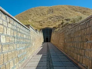 Makam Berusia 3.800 Tahun Diduga Terkait Midas Raja Emas