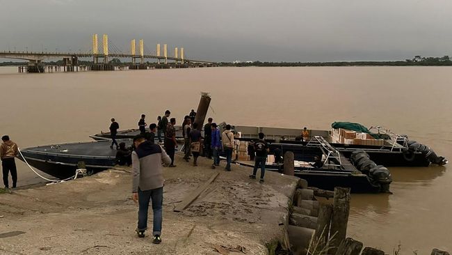 Pakai Kapal Cepat, Bea Cukai Gagalkan Penyelundupan Rokok Ilegal!