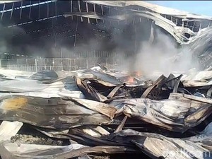 Api Padam, 2 Satpam Jadi Korban Kebakaran Pabrik Sepatu Ngawi