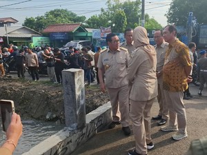 Tinjau Pengerukan Kali Bekasi, Pramono Ngaku Belum Tidur Pantau Banjir Jakarta