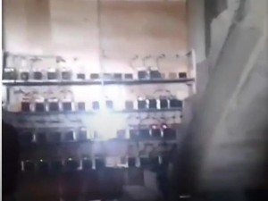 Warga Geruduk Ruko Lokasi Tambang Bitcoin di Medan Johor