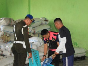 BUMD Algae Sumba Timur Lestari Digeledah Kejaksaan, Berbagai Dokumen Disita