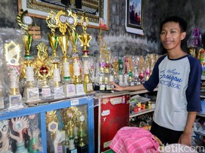 Mahasiswa Baru ITB Ini Koleksi Ratusan Piala, Ibunda: Saya Dikira Jualan