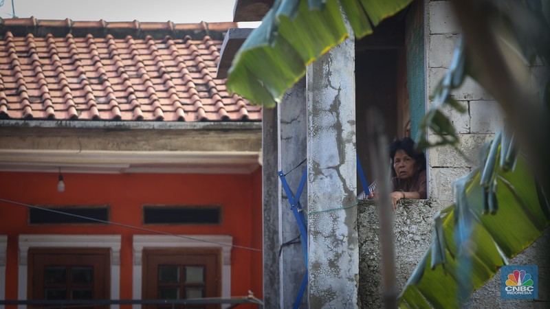 Banjir yang melanda kawasan Kampung Lebak di Kelurahan Teluk Pucung, Bekasi Utara, Selasa (8/7/2025). (CNBC Indonesia/Tias Budiarto) Banjir yang melanda kawasan Kampung Lebak di Kelurahan Teluk Pucung, Bekasi Utara, Selasa (8/7/2025). (CNBC Indonesia/Tias Budiarto)