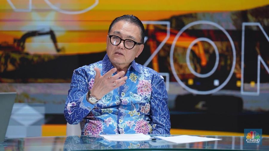 Chairman Indonesia Mining Institute, Irwandy Arif dalam program CNBC Indonesia Clossing Bell Mining Zone di Jakarta, Selasa (8/7/2025). (CNBC Indonesia/Tias Budiarto)