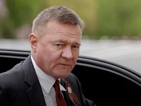 Baru Dipecat Putin, Eks Menteri Rusia Ditemukan Tewas di Dalam Mobil