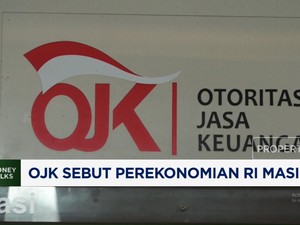 Video: Trump Bikin Ketidakpastian Global Meningkat, OJK Angkat Bicara