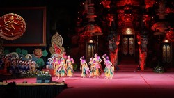 Wabup Gianyar Puji Penampilan Sanggar Seni Sanjiwani di Parade GKW