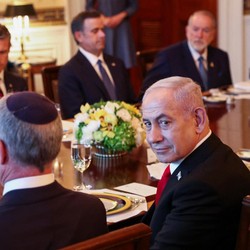 Gencatan Senjata-Relokasi Warga Gaza, Deal Diam-Diam Trump-Netanyahu?