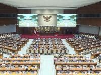 Daya Beli Masyarakat RI Lemah di 2024, DPR RI: Butuh Perhatian Serius