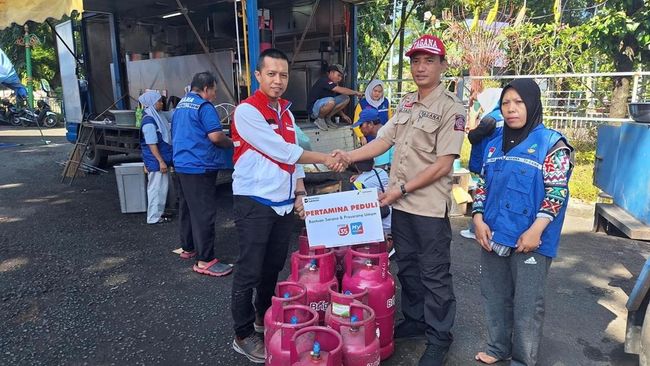 Pertamina Peduli Salurkan Bantuan untuk Korban Banjir di Mataram
