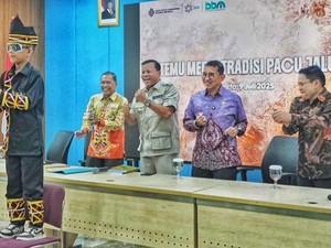 Kemenbud Dorong Tradisi Pacu Jalur Semakin Tersohor di Dunia