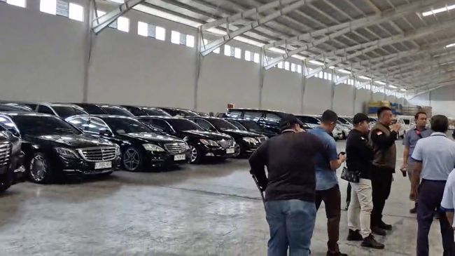 Gebrakan Kejagung di Kasus Korupsi Sritex: Langsung Sita 72 Unit Mobil