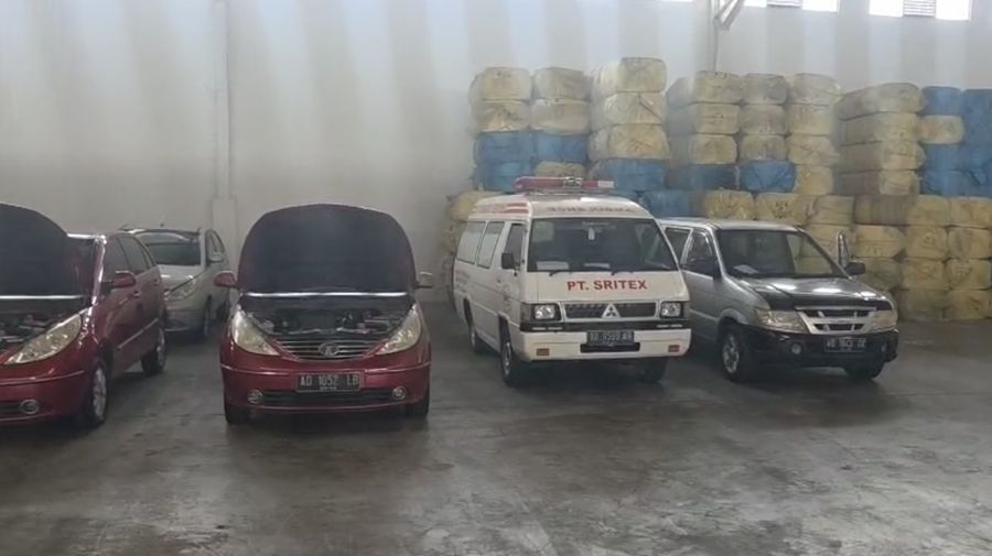 Penyitaan 72 Unit Kendaraan Roda Empat Perkembangan Perkara Pemberian Kredit PT Sritex oleh Kejaksaan Agung pada pada Senin 7 Juli 2025 di Gedung Sritex 2 Sawah, Banmati, Kecamatan Sukoharjo, Kabupaten Sukoharjo, Jawa Tengah. (Dok. Kejagung)