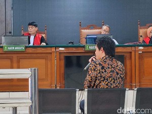 Dekan FK Undip Ngaku Tak Tahu Ada Iuran BOP Puluhan Juta di PPDS Anestesi