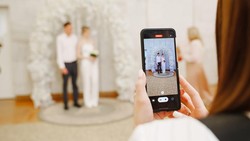 Mengenal Jasa Wedding Content Creator yang Jadi Tren Pernikahan Gen Z
