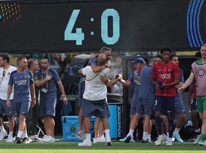 PSG Gebuk Madrid, Luis Enrique Dapat Banyak Pesan dari Fans Barca