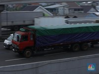 Tok! DPR-Pemerintah-Pengusaha Sepakat RI Bebas Truk ODOL Tahun 2027