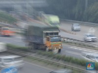 Ada Pembatasan Truk Besar di Exit Tol Jatiasih, Catat Waktunya!