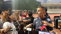 Piala AFF U-23: Vanenburg Mau Ikuti Jejak Indra Sjafri atau STY?