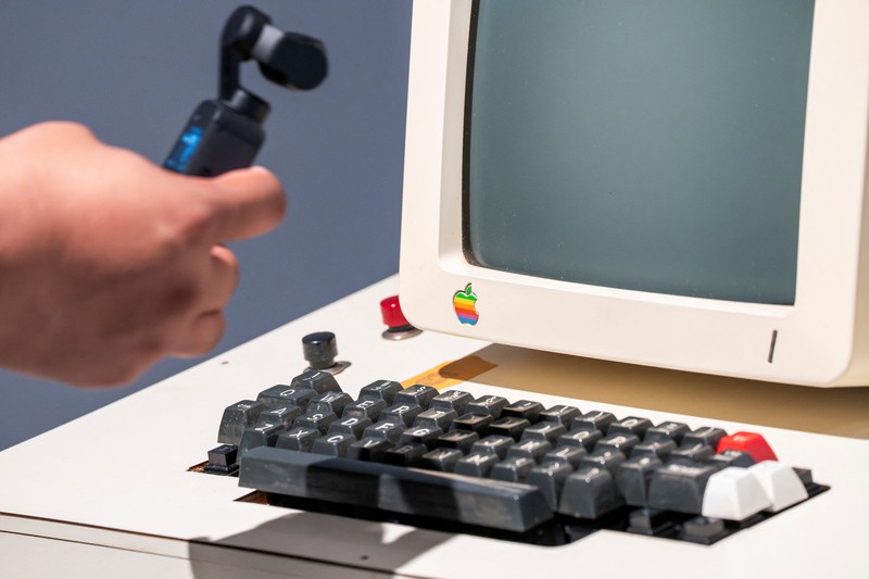 Komputer Apple-1 dipamerkan di lelang Sotheby's di New York, AS, Selasa (87/2025). (REUTERS/Eduardo Munoz) Komputer Apple-1 dipamerkan di lelang Sotheby's di New York, AS, Selasa (87/2025). (REUTERS/Eduardo Munoz)