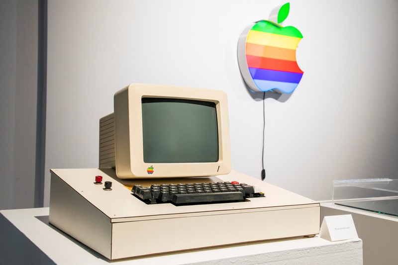 Komputer Apple-1 dipamerkan di lelang Sotheby's di New York, AS, Selasa (87/2025). (REUTERS/Eduardo Munoz) Komputer Apple-1 dipamerkan di lelang Sotheby's di New York, AS, Selasa (87/2025). (REUTERS/Eduardo Munoz)
