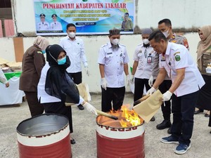 Pemkab Takalar Musnahkan 5.660 Berkas Arsip Sudah Lewati Masa Retensi
