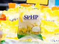 1,3 Juta Ton Beras SPHP dari Bulog Siap Meluncur, Ini Harga-Aturannya