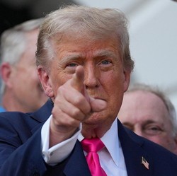 5 Update Aksi Trump dalam 24 Jam: Tambah Musuh Lagi-Sanksi Pejabat PBB