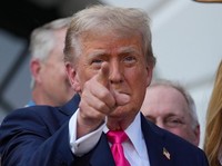 Trump Makin Menggila! 8 Negara 'Dirudal' Tarif, Brunei-Filipina-Brasil