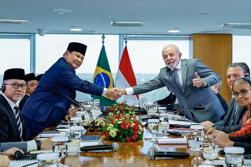 Presiden Prabowo Subianto dan Presiden Republik Federasi Brasil, Yang Mulia Luiz Inácio Lula da Silva. (Instagram/prabowo) Presiden Prabowo Subianto dan Presiden Republik Federasi Brasil, Yang Mulia Luiz Inácio Lula da Silva. (Instagram/prabowo)