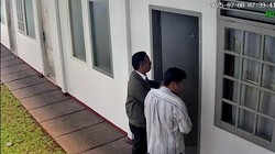 Ini Rekaman CCTV Detik-detik Diplomat Kemlu Ditemukan Penjaga Kos