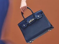 CEO Hermes Pening Banyak Customer Palsu Beli Tas Birkin