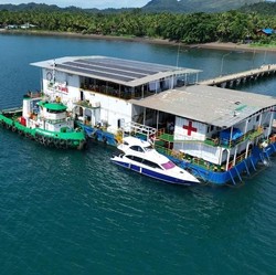 Dihantam Ombak, Begini Kisah Relawan Medis di Kapal PIS
