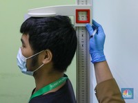 Alasan Ilmiah Mengapa Pria Rata-Rata Lebih Tinggi dari Wanita