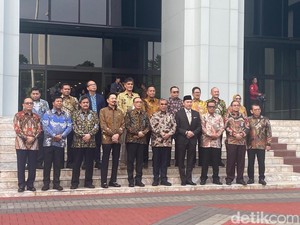 Muzani Pimpin Rombongan MPR Temui Ketua MA, Ini yang Dibahas