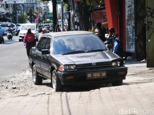 Heboh Sedan Civic Dikejar Massa Usai Tabrak Lari di Kalilarangan Solo