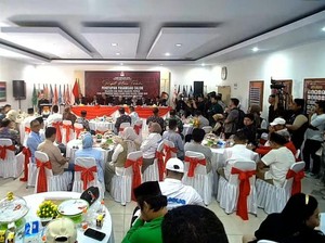 Pleno Penetapan Walkot-Wawalkot Palopo Terpilih Naili-Ome, 3 Paslon Absen