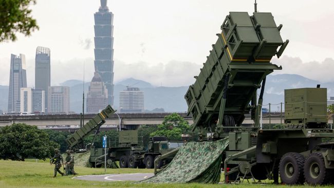 Takut Invasi China, Tetangga RI Pamer Rudal Patriot AS