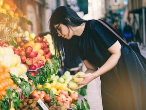 Tega! Pria Ini Tinju Istrinya hanya karena Tak Izin Beli Sayur ke Pasar