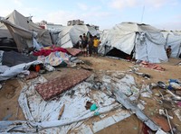 Drone Israel Serang Tenda Pengungsi Gaza, 16 Orang Tewas