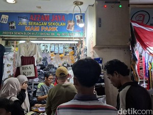 Ratna Ucap Syukur karena Tahun Ini Belanja Seragam Sekolah Anak Pakai KJP