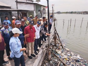 Wali Kota Semarang Tinjau Rob Tambakrejo, Janji Percepat Penanganan