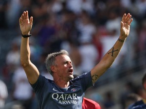 Luis Enrique Buta Tottenham di Bawah Asuhan Thomas Frank