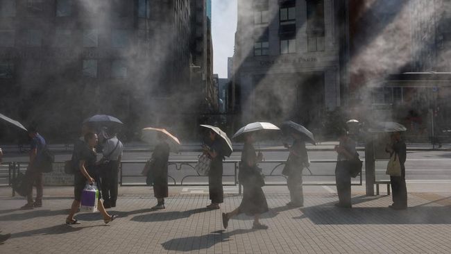 "Neraka Bolong" di Jepang, Suhu Panas Rekor 41,6 Derajat Celcius