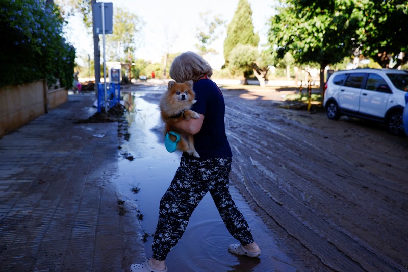 EUROPE-WEATHER/SPAIN-FLOODS Search and rescue operations take place to look for two missing people along the Foix river which overflowed last night due to heavy rains, in Cubelles, Barcelona province, Spain July 13, 2025. REUTERS/Bruna Casas